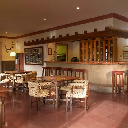 파라도르 데 카조를라 호텔